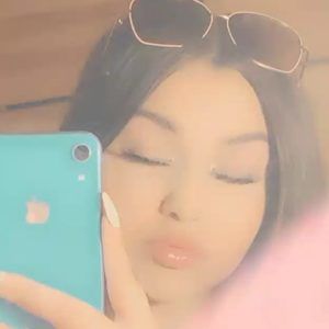 Meet your Posher, Briana